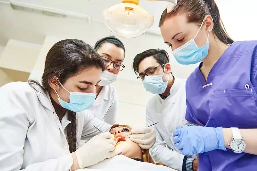 تحصیل دندانپزشکی در ایتالیا به زبان انگلیسی 2